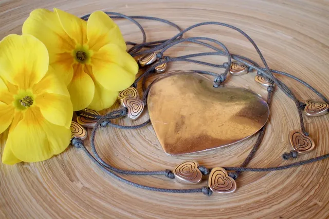Beatrix Shell Heart Necklace